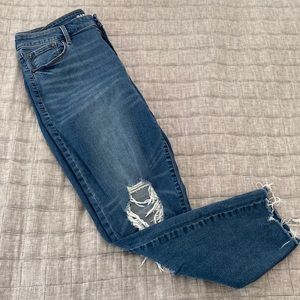 Old Navy rock star open knee, raw hem jeans